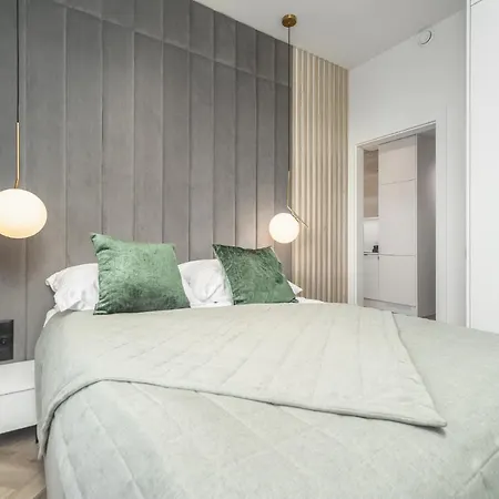 Comfy 4-5th Floor Hanza Tower - Sauna & Pool シュチェチン