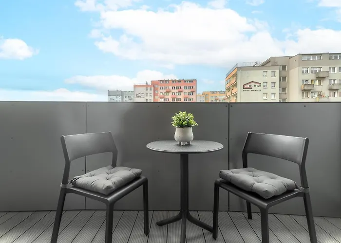 Comfy 4-5th Floor Hanza Tower - Sauna & Pool Apartamento *