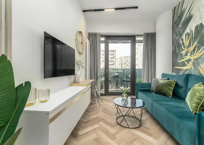 Comfy 4-5th Floor Hanza Tower - Sauna & Pool Apartamento *