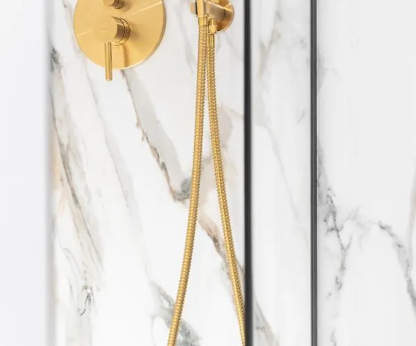 Comfy 4-5th Floor Hanza Tower - Sauna & Pool Estetino